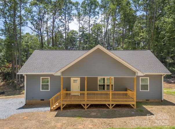 626 Felmet Road, Flat Rock, NC 28731