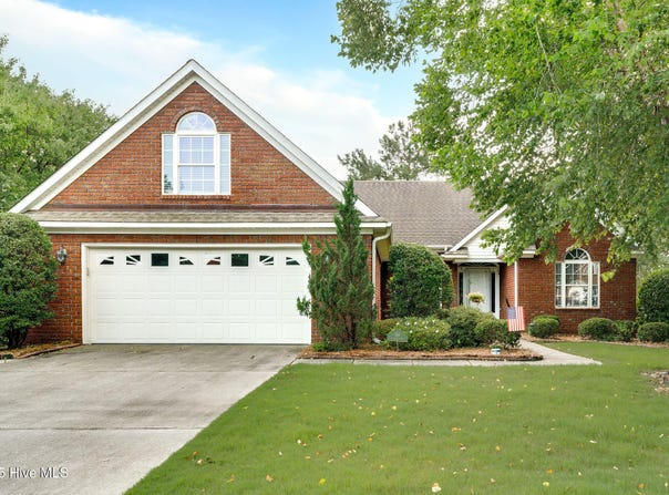 160 Candlestick Drive, Wallace, NC 28466
