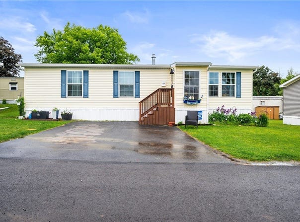 2 BEATRICE, Penfield, NY 14625