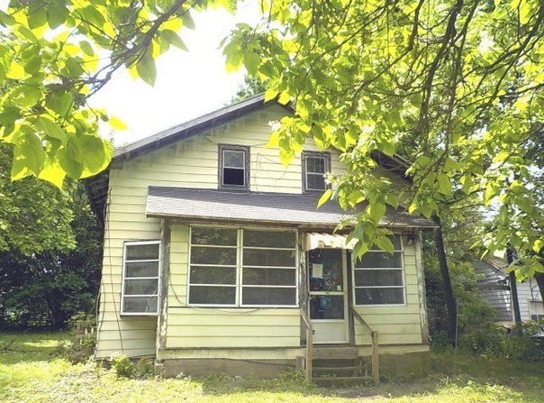 1140 N Main Street, Newark, NY 14513