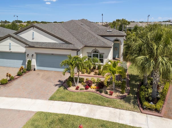 12820 SW Lake Fern Circle, Port Saint Lucie, FL 34952