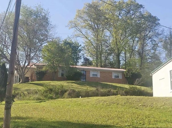150 East 3rd Street, Beattyville, KY 41311