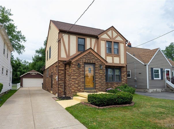 2912 Eggert Road, Tonawanda, NY 14150