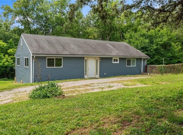 344 Clark Road, Excelsior Springs, MO 64024