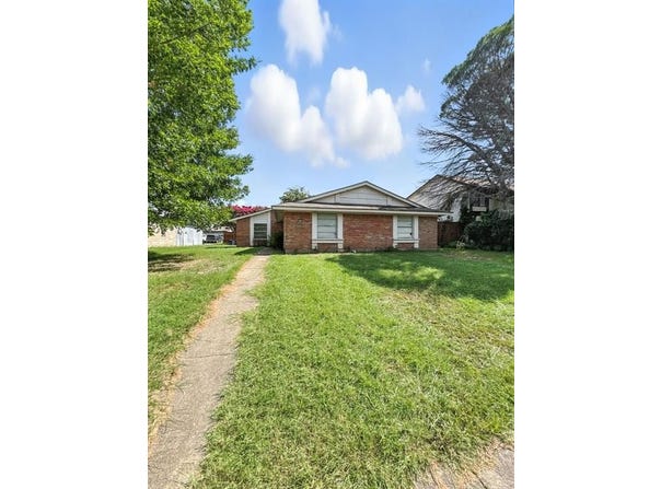 3438 Castle Rock Lane, Garland, TX 75044