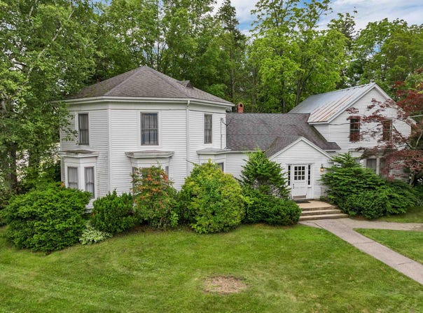 217 South Main Street, Wolfeboro, NH 03894