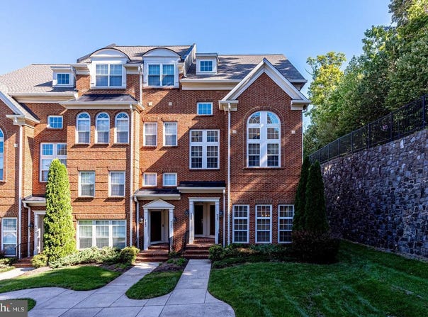 9587 WHEATS WAY, MANASSAS PARK, VA 20111