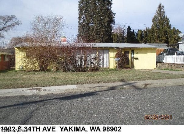 1002 S 34th Ave, Yakima, WA 98902