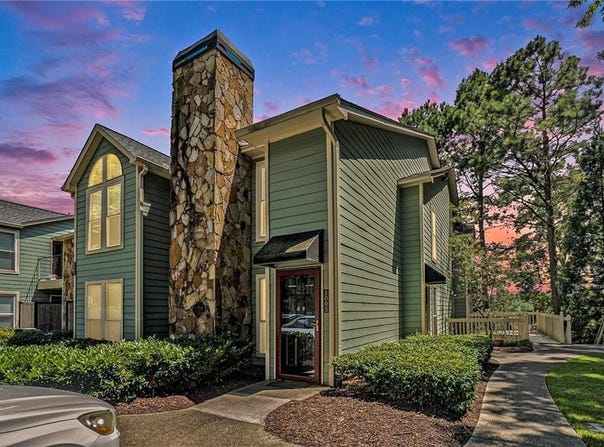 1005 Canyon Point Circle, Roswell, GA 30076