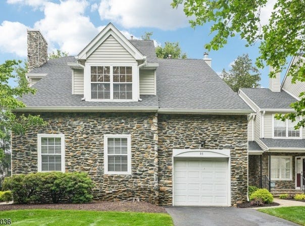 55 Hunter Rd, North Haledon Boro, NJ 07508-3303