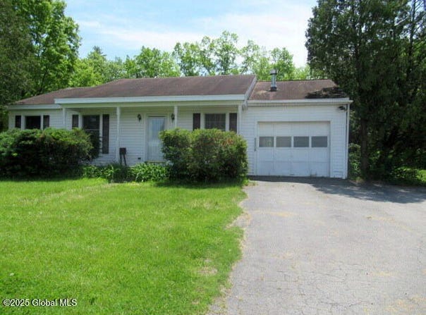 90 Blackhouse Road, Fort Edward, NY 12828
