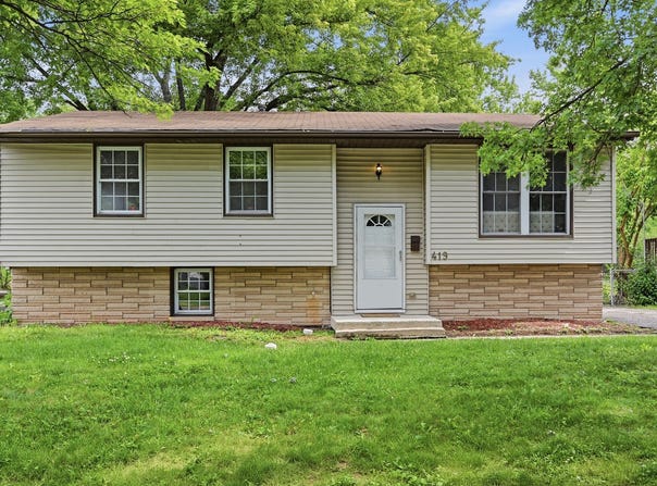 419 E Maple Drive, Glenwood, IL 60425