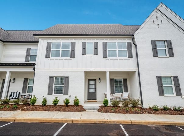 643 Cottage Grove Circle, OXFORD, MS 38655