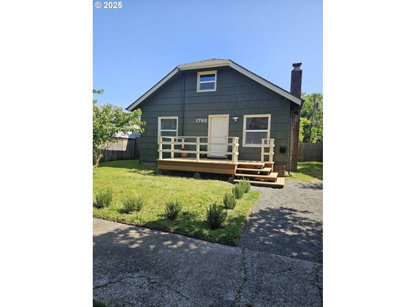 1760 W BROADWAY, Eugene, OR 97402
