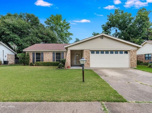 414 Wellington Court, Shreveport, LA 71115