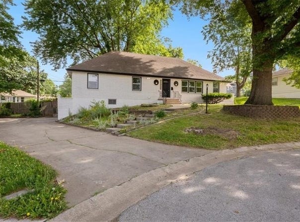 11400 E 62nd Terrace, Raytown, MO 64133