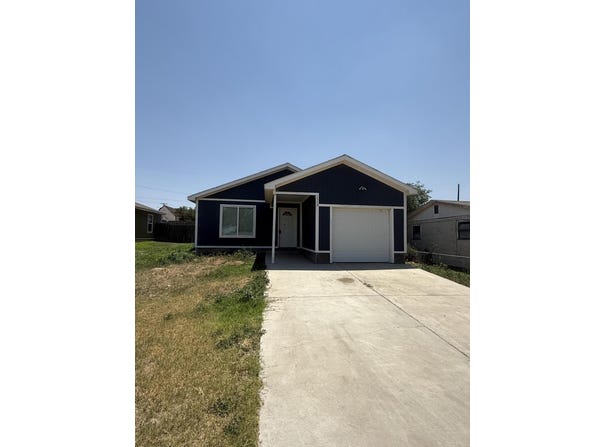 1516 E 8th Street, Lubbock, TX 79403