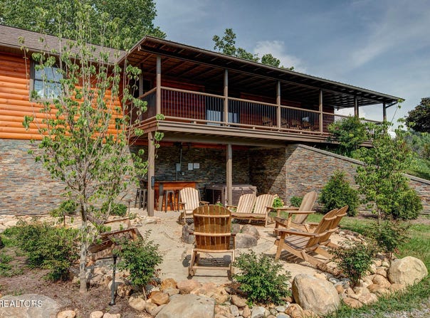 1445 Clabo Hollow Rd, Sevierville, TN 37876
