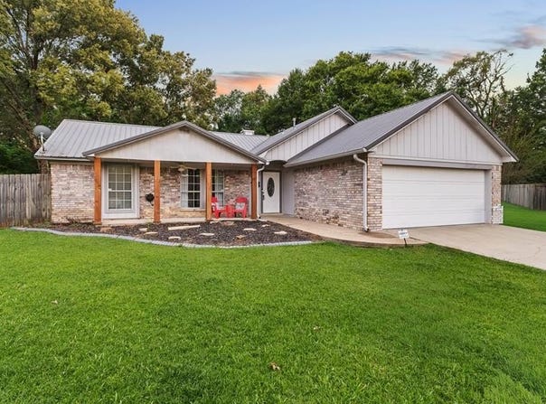 13 Wilder Place, Hooks, TX 75561