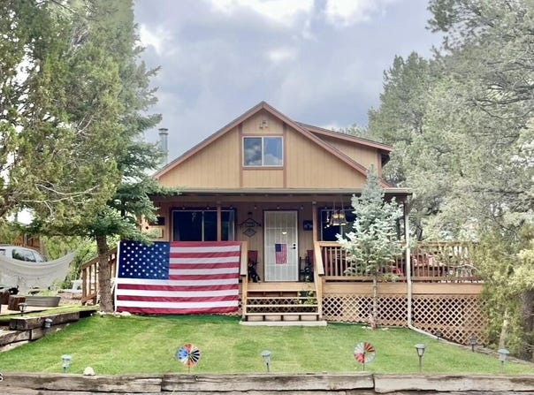 2001 Broken Arrow Road, Overgaard, AZ 85933