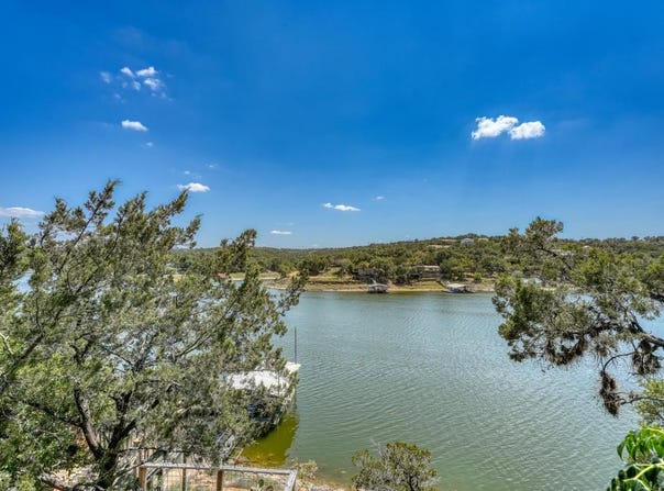 1013 Council ST, Burnet, TX 78611