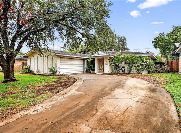 2114 Colorado Avenue, Kingsville, TX 78363