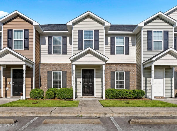 223 Glen Cannon Drive, Jacksonville, NC 28546