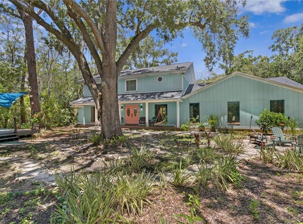 716 HICKORY DRIVE, DUNEDIN, FL 34698