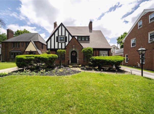 17314 Lomond Boulevard, Shaker Heights, OH 44120
