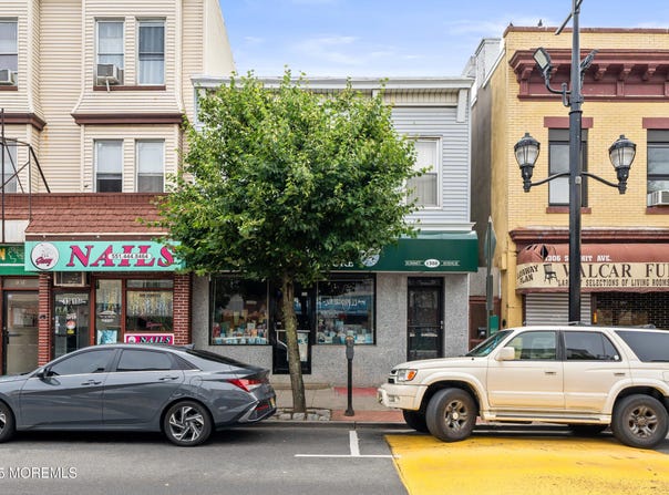 1308 Summit Avenue, Union City, NJ 07087