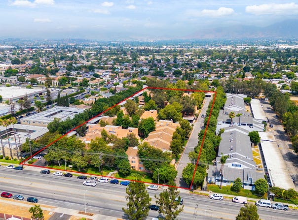 12601 Van Nuys Boulevard, Pacoima, CA 91331