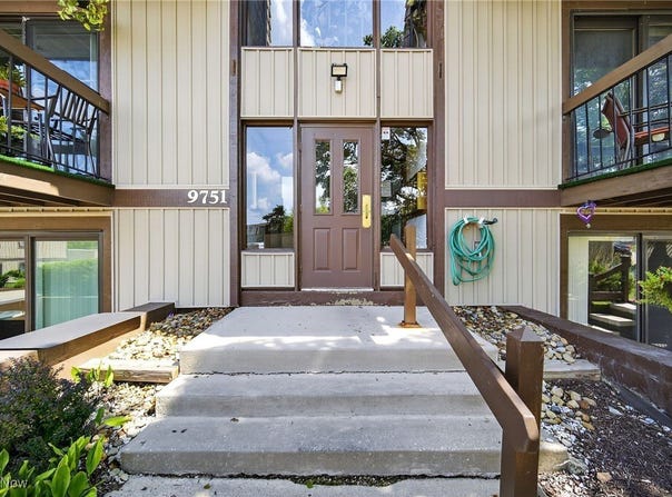 9751 Sunrise Boulevard, North Royalton, OH 44133