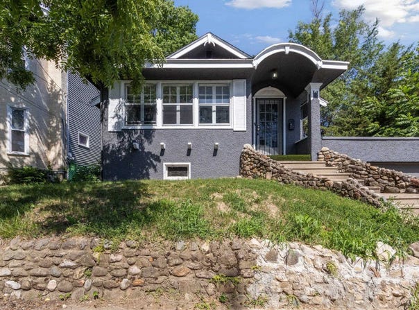 207 Smith, ROCKFORD, IL 61107
