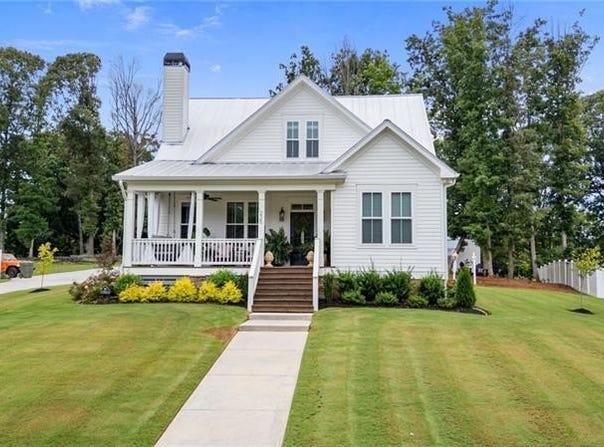 225 E Underwood, Cleveland, GA 30528