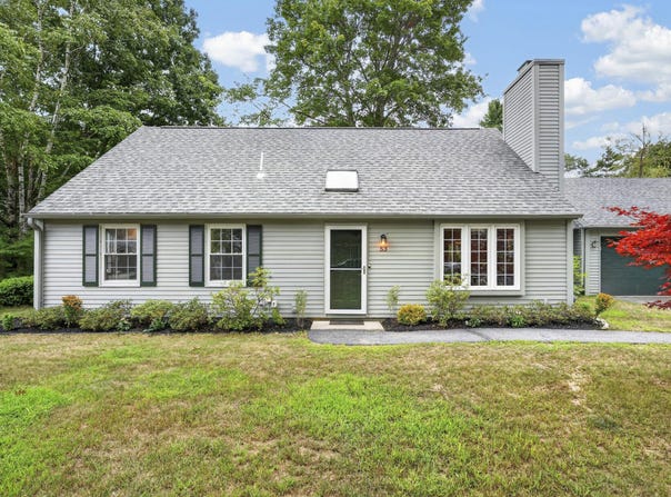 53 Willow Grove Road, Brunswick, ME 04011
