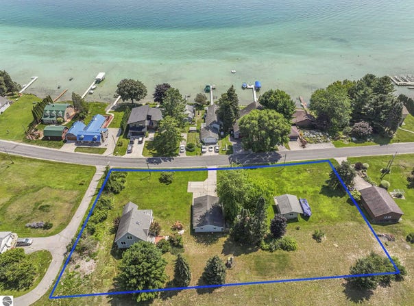 11774 S West Torch Lake Drive, Rapid City, MI 49676