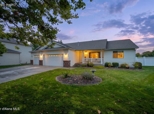 1960 N Palisades Dr, Post Falls, ID 83854