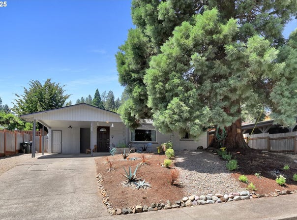 4588 W HILLSIDE DR, Eugene, OR 97405