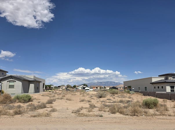 408 5th Street NE, Rio Rancho, NM 87124