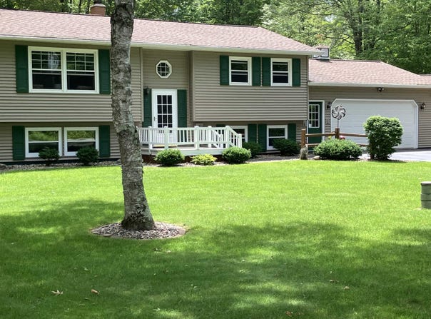 176155 Willow Lane, Hatley, WI 54440-6032