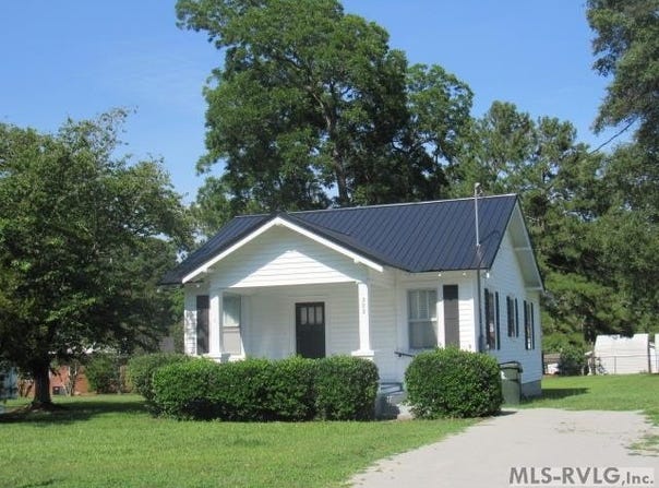 202 PEEBLES ST, Jackson, NC 27845