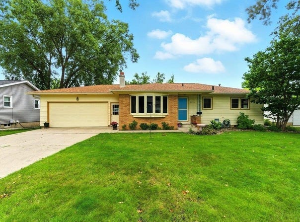 1739 Patton Avenue, Waterloo, IA 50702