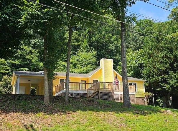1328 Root Trail, Martinsville, VA 24112