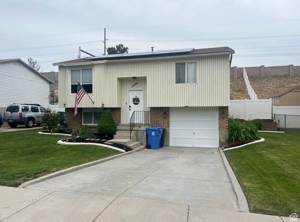 3484 W CROWN, Taylorsville, UT 84129