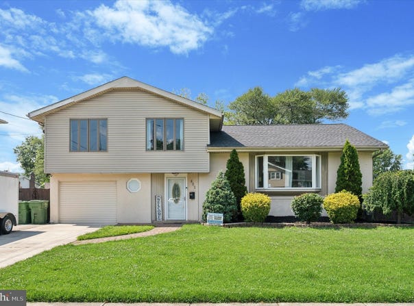 802 EDGEMOOR ROAD, CHERRY HILL, NJ 08034