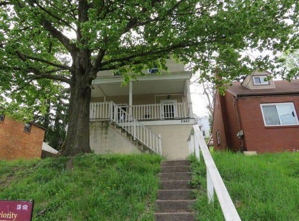 2463 Woodward Ave, Brookline, PA 15226
