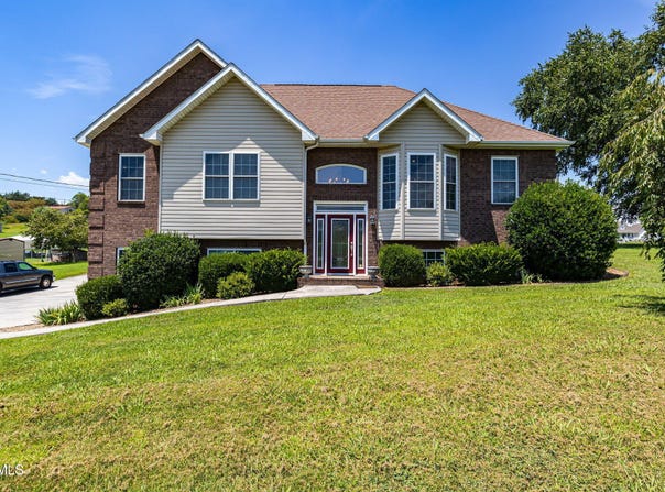 3258 Newport Highway 3258 Highway, Greeneville, TN 37743
