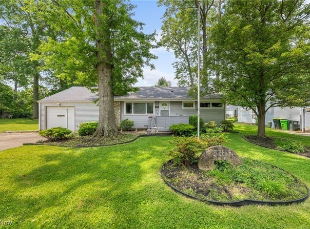 326 Bellaire Road, Avon Lake, OH 44012