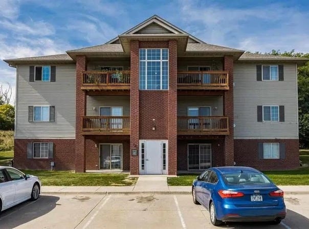 2270 Holiday Rd, Coralville, IA 52241