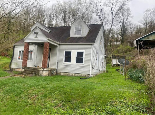 1501 Delta Drive, Charleston, WV 25387